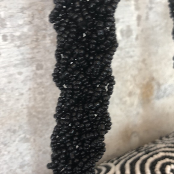 Adorable fully beaded Crossbody miniature bag - Picture 3 of 15